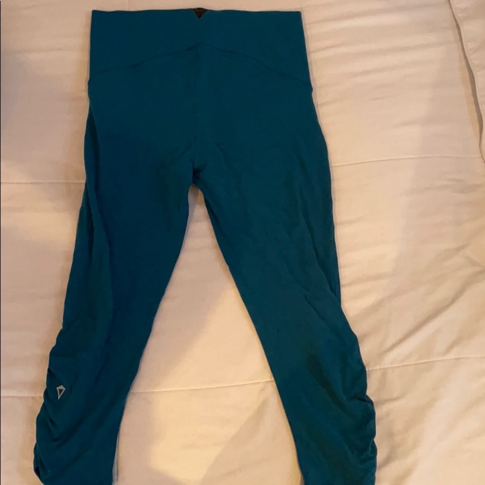 ivivva by lululemon leggings - Picture 2 of 4